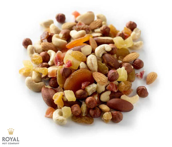Raw fruit & nut mix